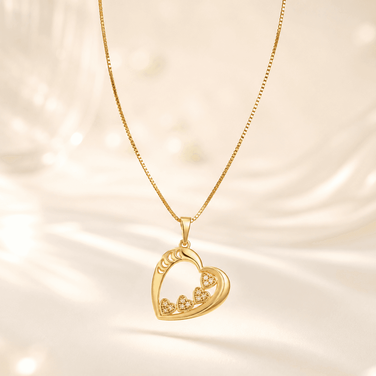 Collar Devoción — composición flotante