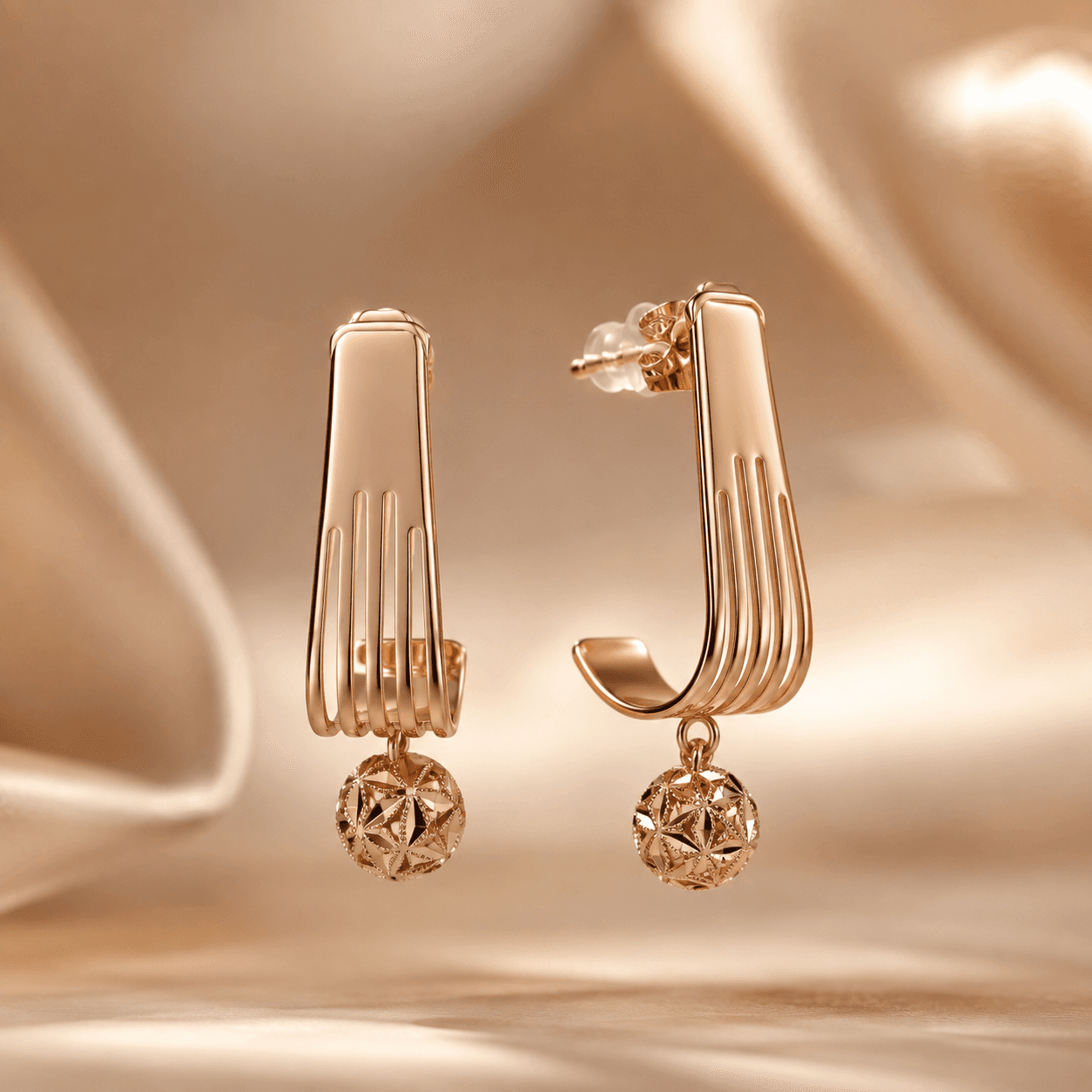 Pendientes Chispa — composición flotante